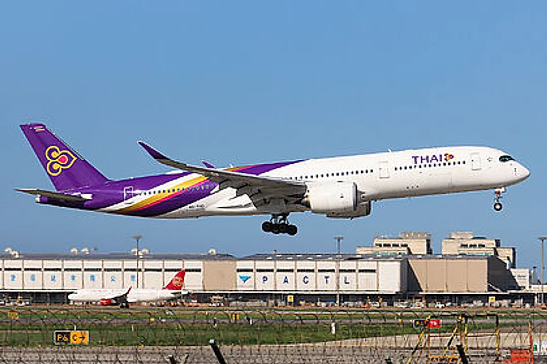 Airbus A300B4-103 profile