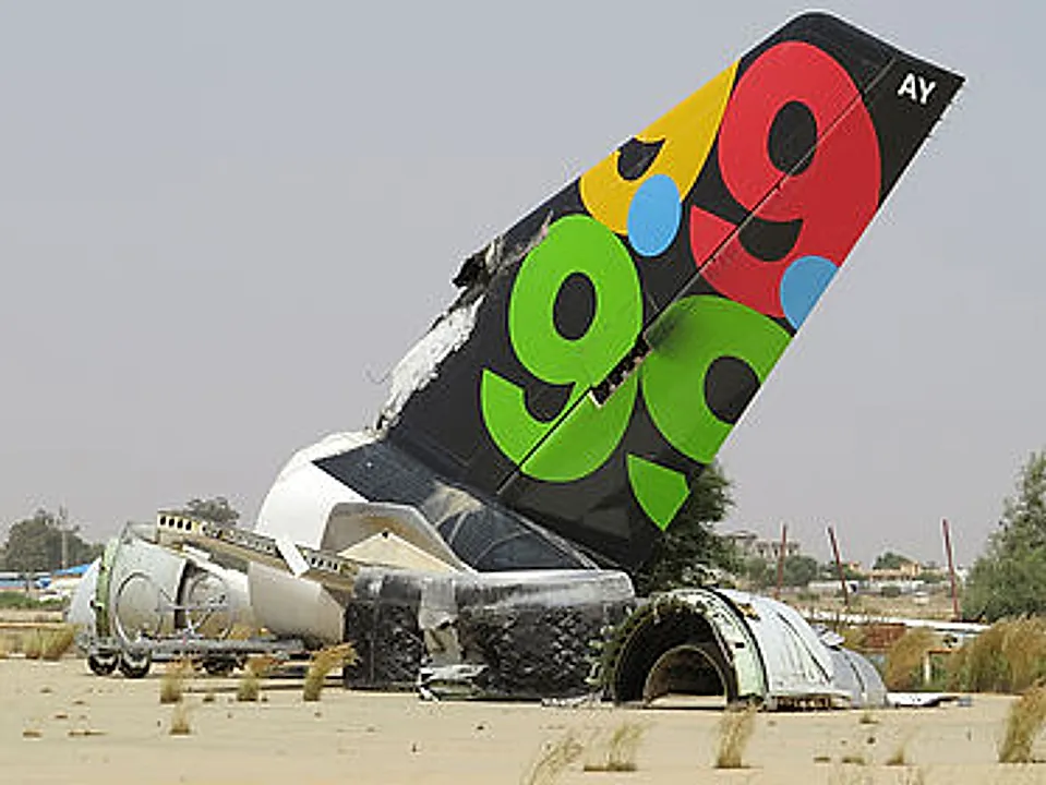 Airbus A300B4-620 aircraft profile