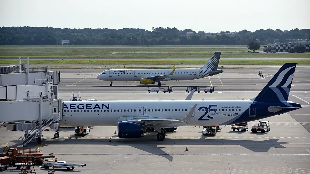 AIRBUS A321 aircraft profile