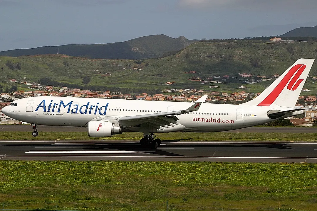 Airbus A330-202 aircraft profile