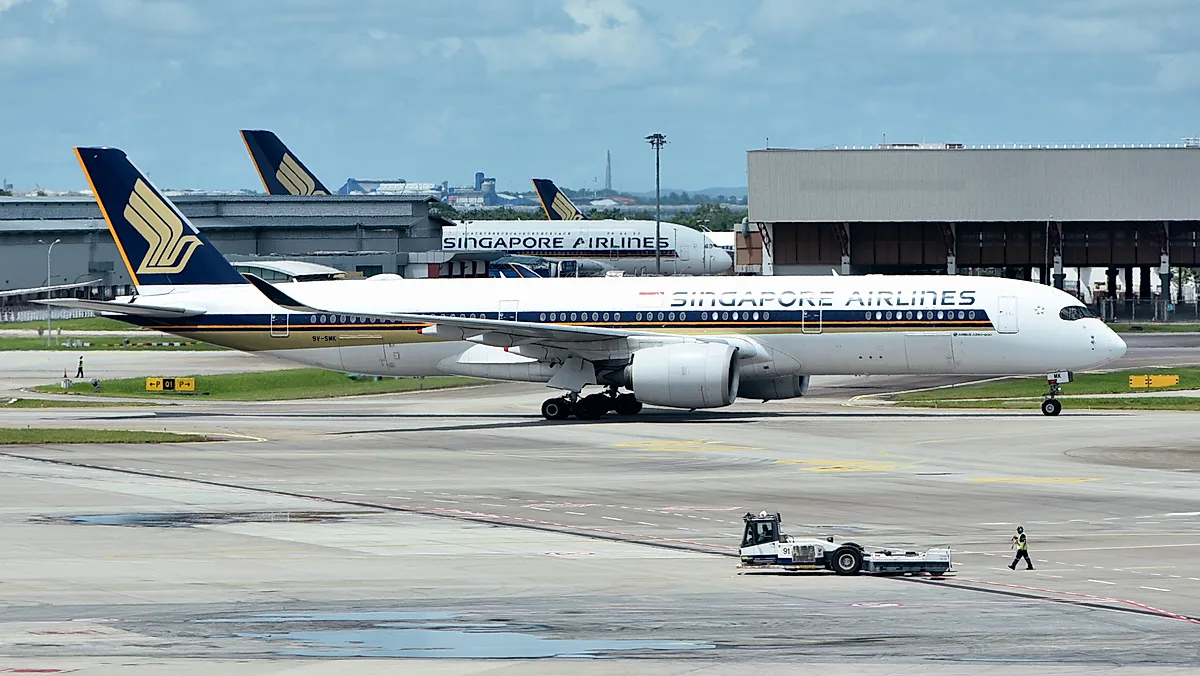 Airbus A350-900 aircraft profile