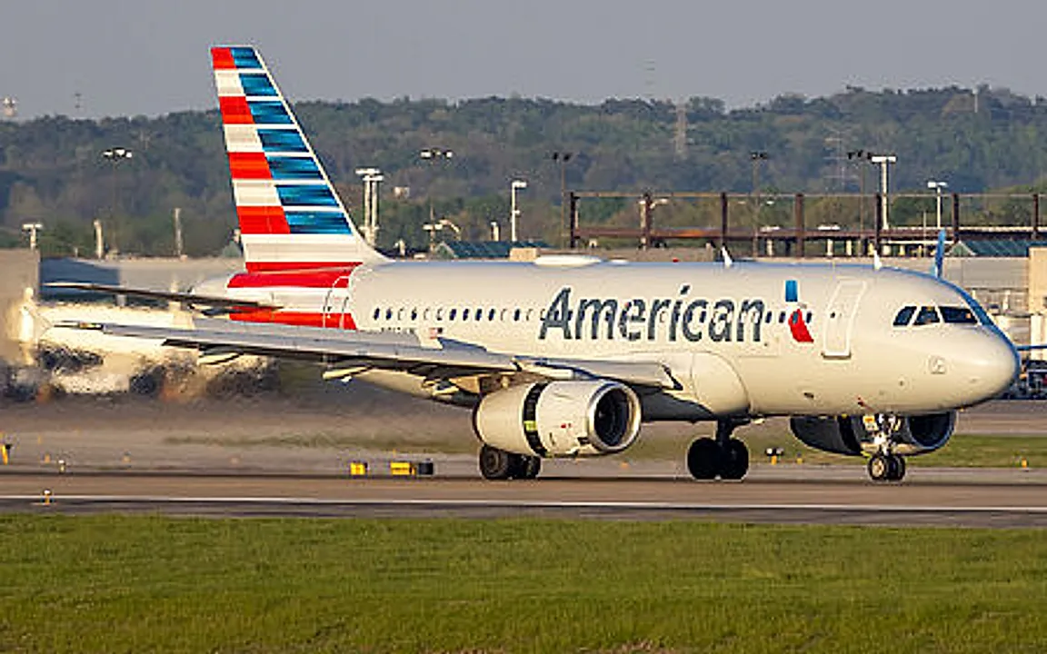 AIRBUS INDUSTRIE A319-132 aircraft profile