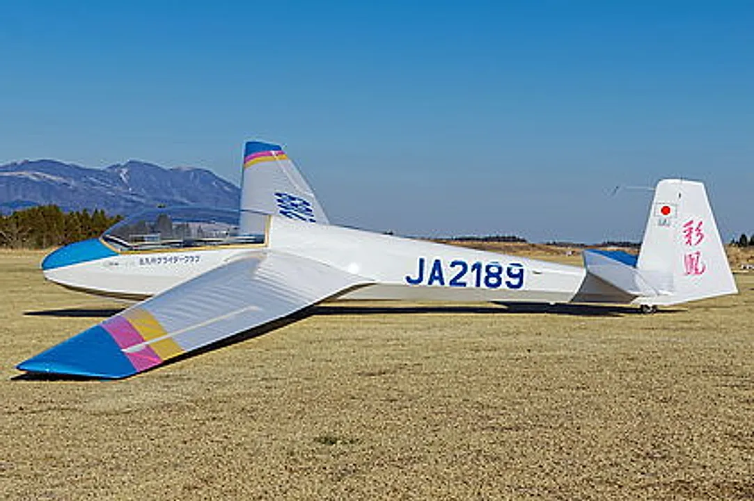 Alexander Schleicher ASK13 (Glider, Two-Seater) aircraft profile