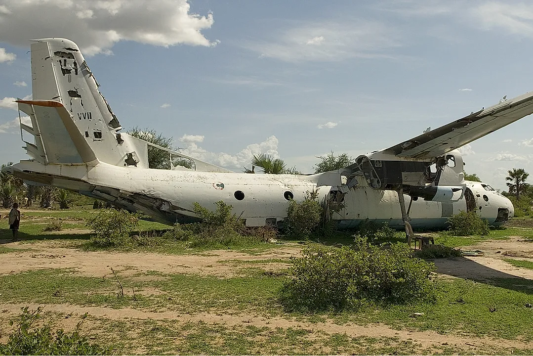 Antonov An-26-100 aircraft profile