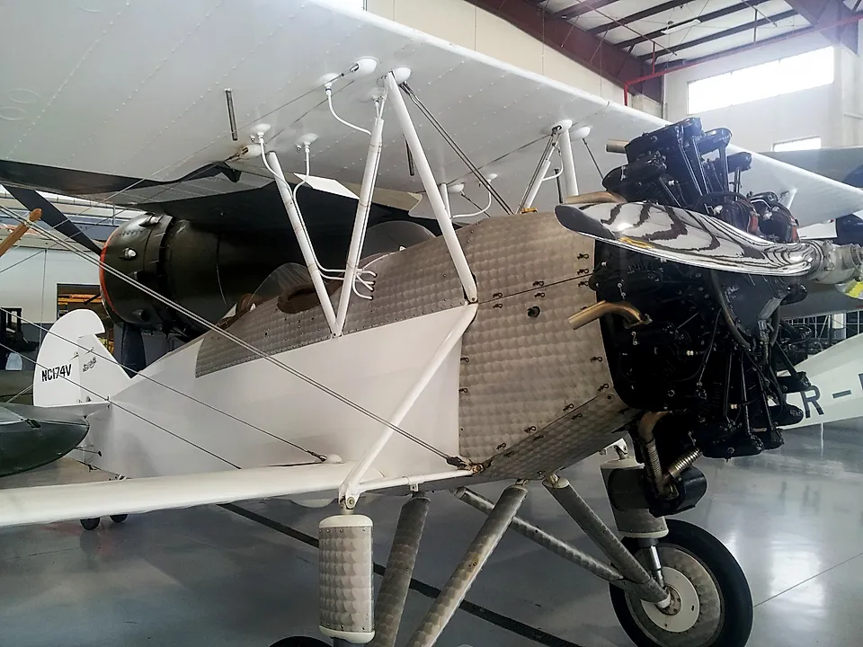 BEECH 90 aircraft profile