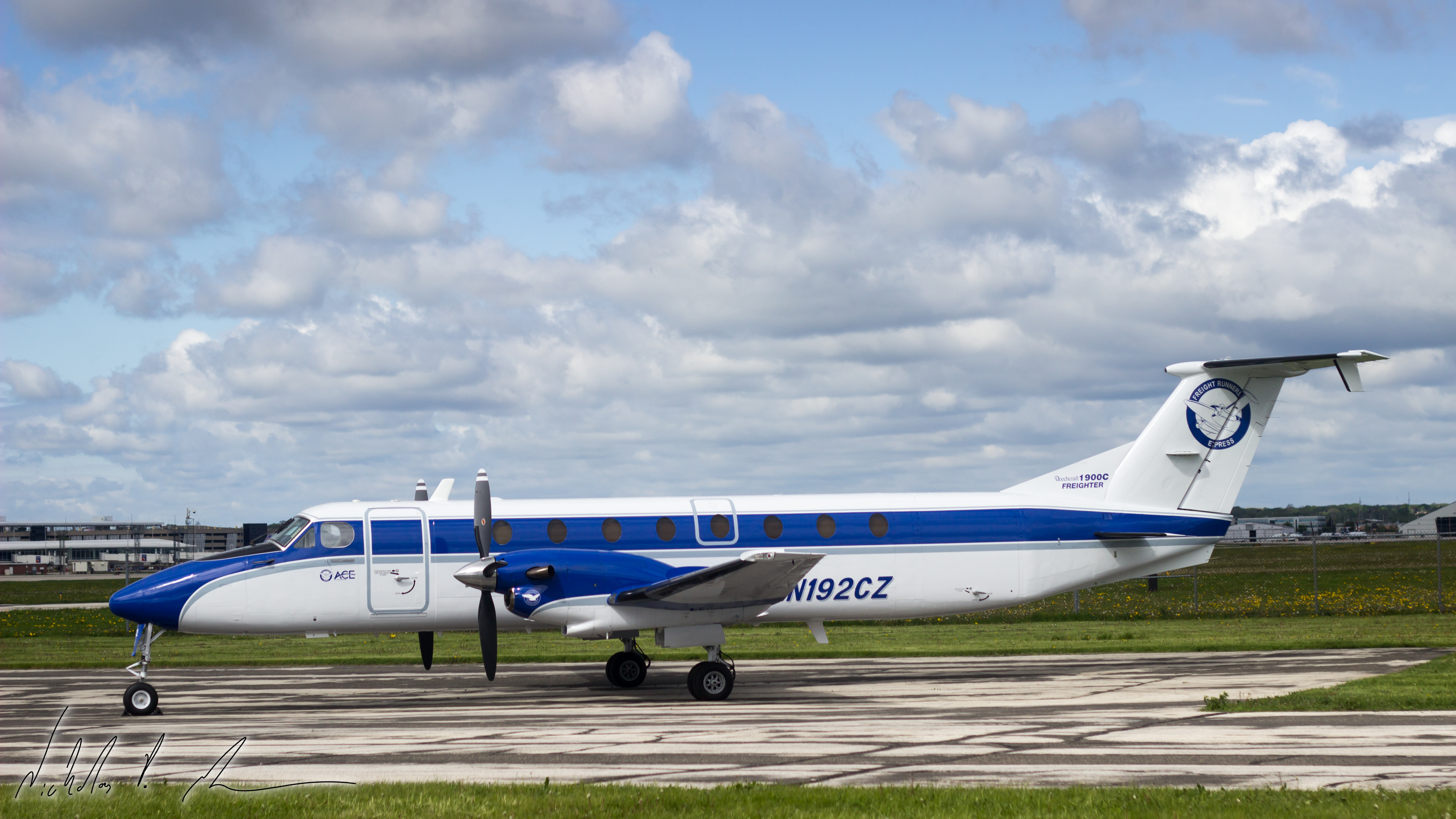 Beechcraft 1900C-1 aircraft profile