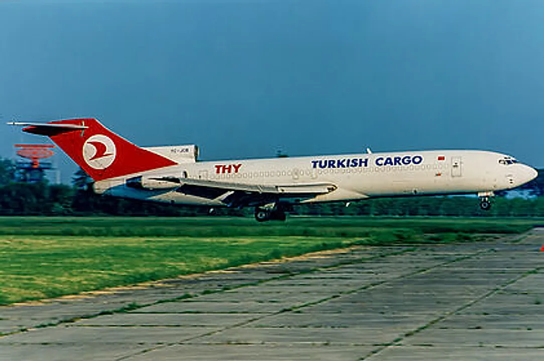 Boeing 727-2F2 aircraft profile