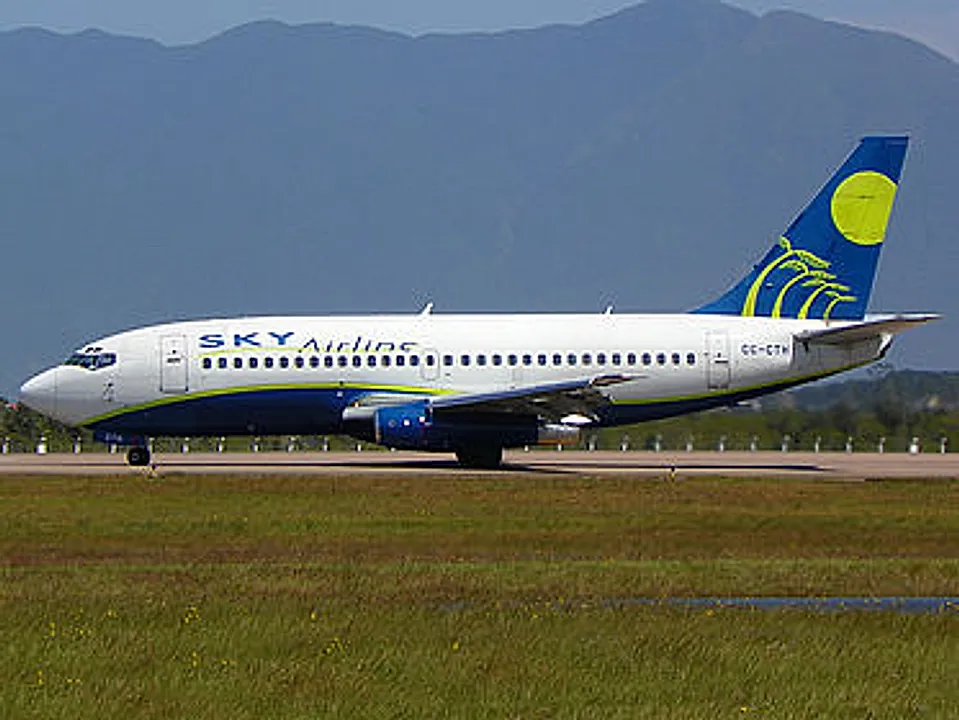 Boeing 737-230 Advanced aircraft profile