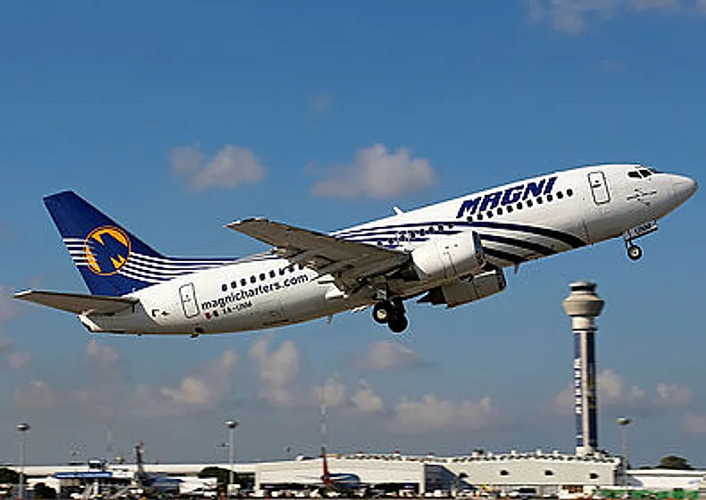 Boeing 737-322 aircraft profile