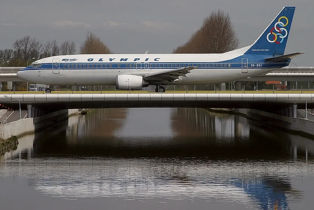 Boeing 737-4Q8 (SF) aircraft profile