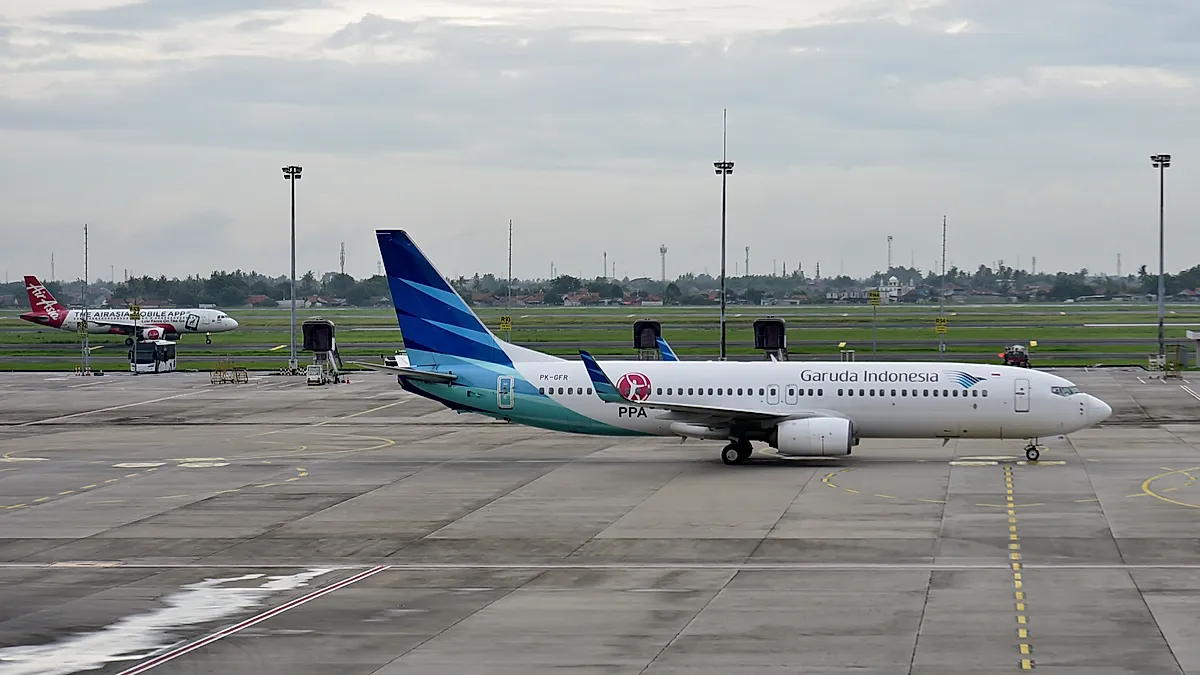 Boeing 737-81D (WL) aircraft profile