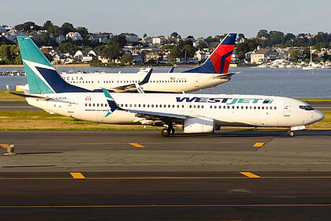 Boeing 737-8CT (WL) aircraft profile