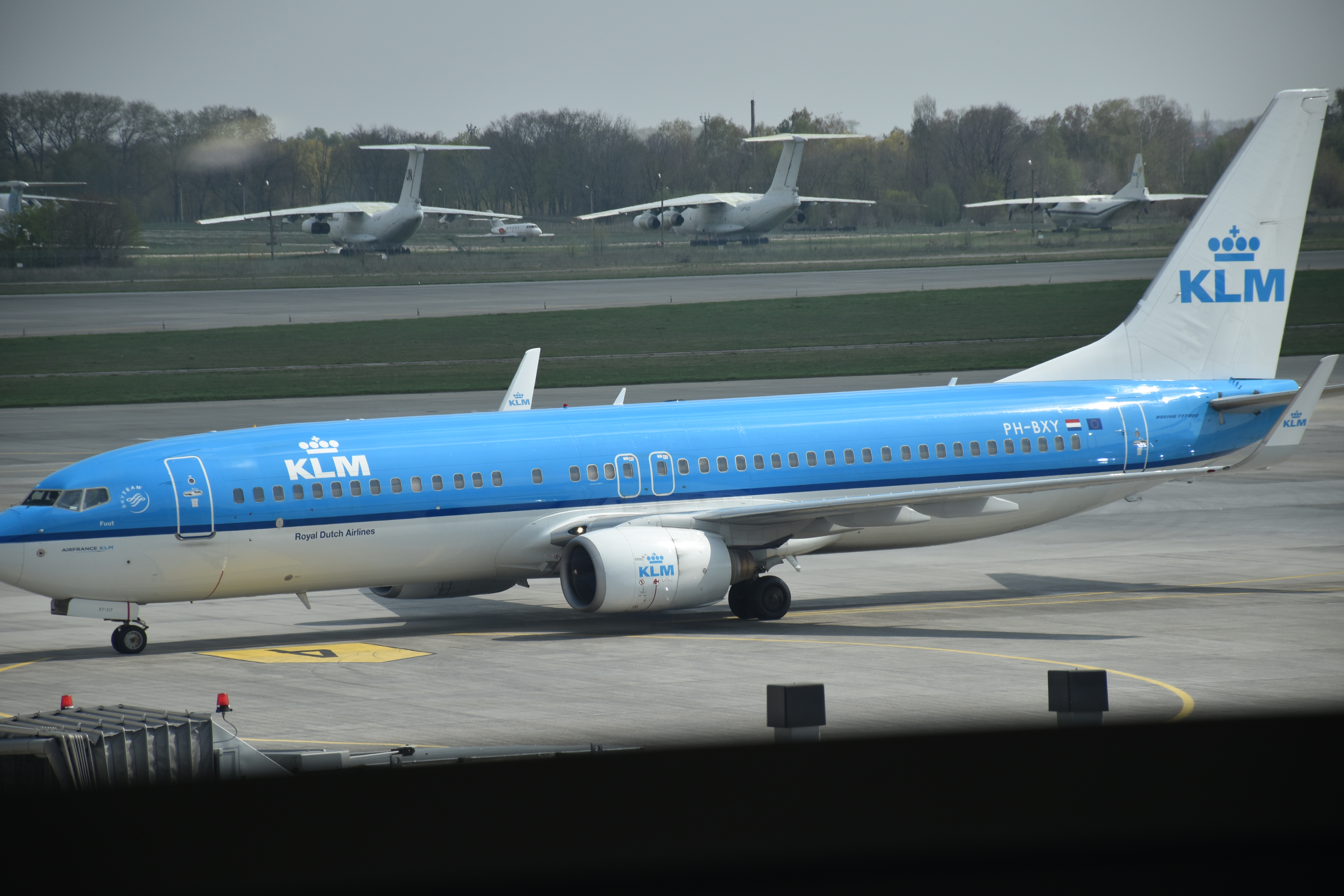 Boeing 737-8K2 (WL) aircraft profile