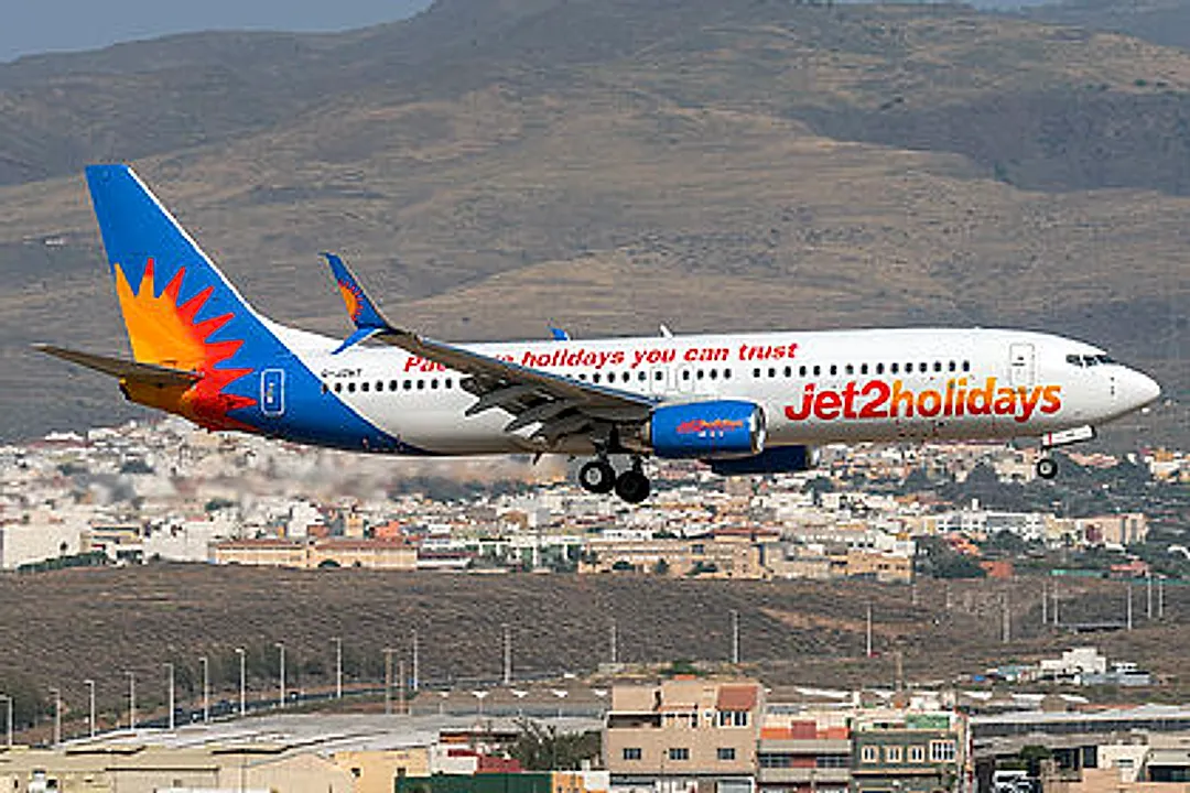 Boeing 737-8MG (WL) aircraft profile