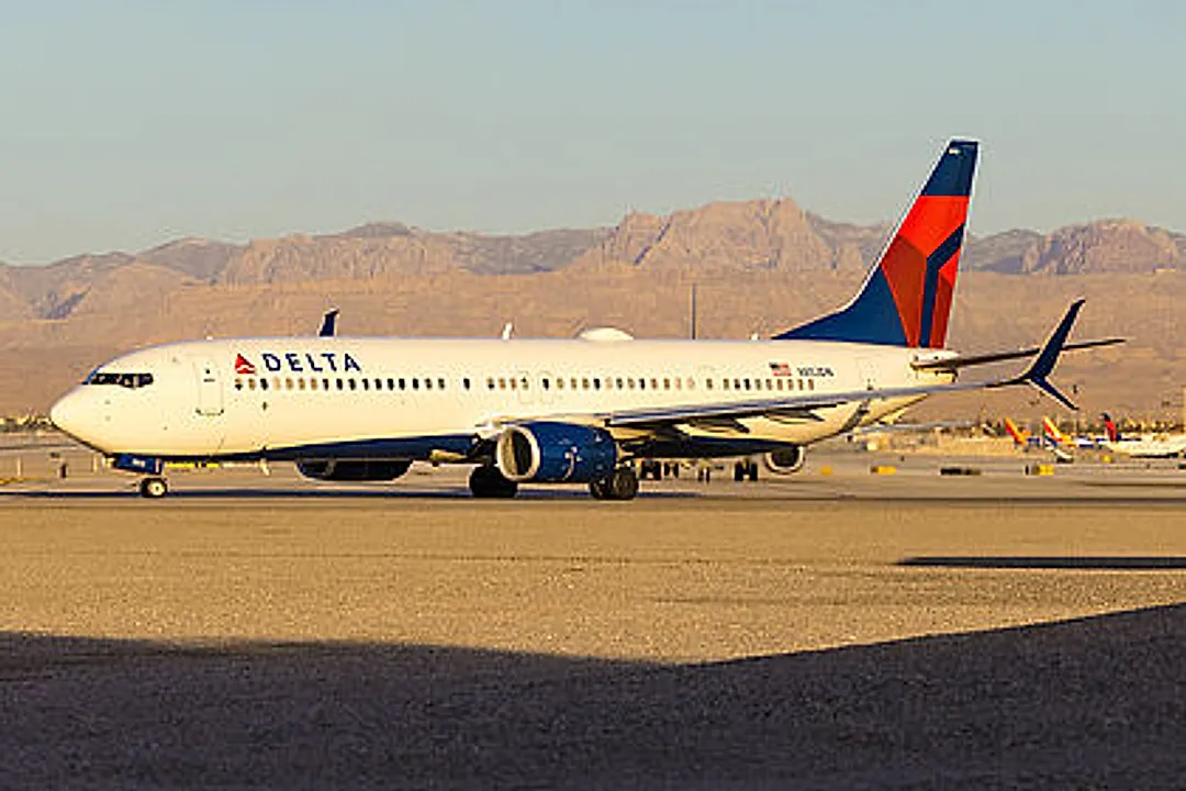 Boeing 737-932ER (WL) aircraft profile