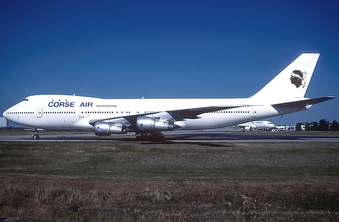 Boeing 747-121 aircraft profile