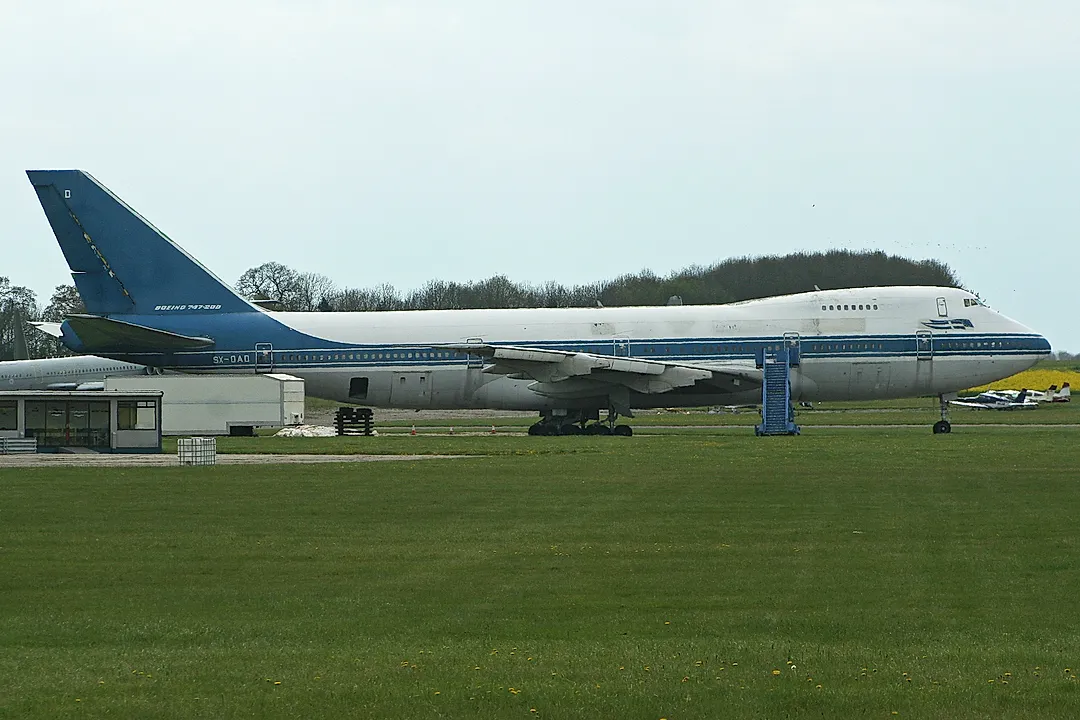Boeing 747-212B aircraft profile