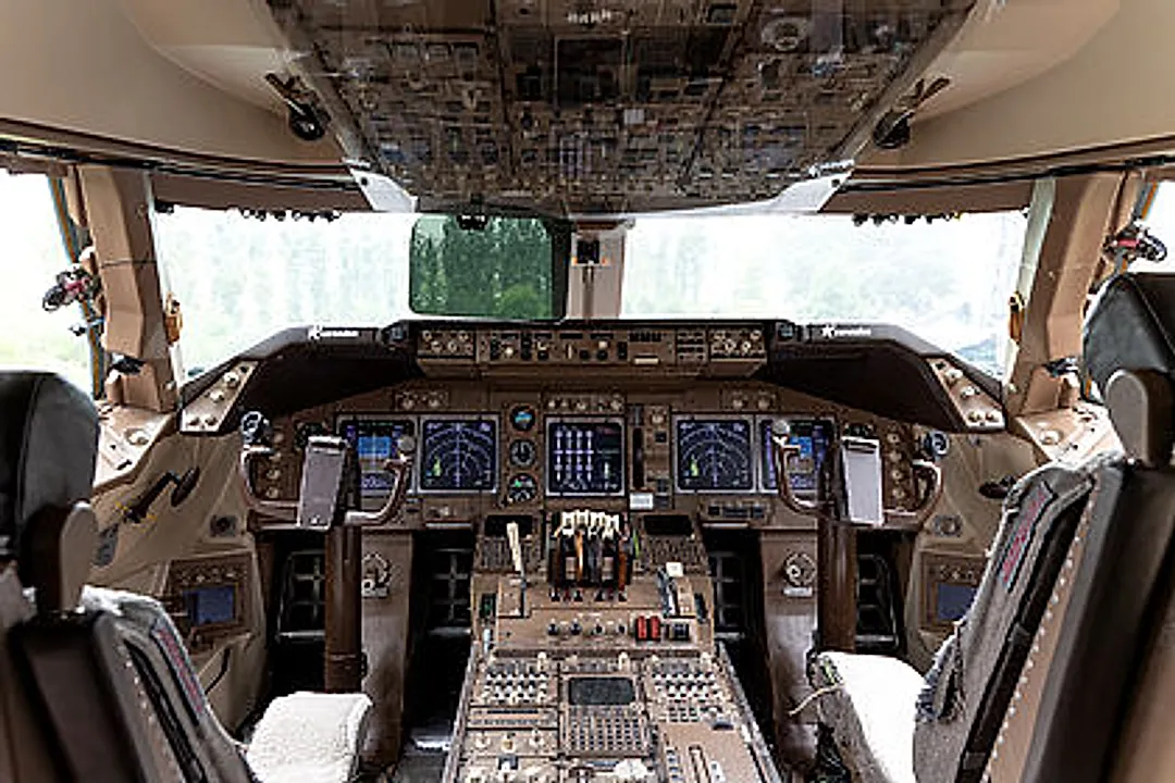 Boeing 747-406 aircraft profile
