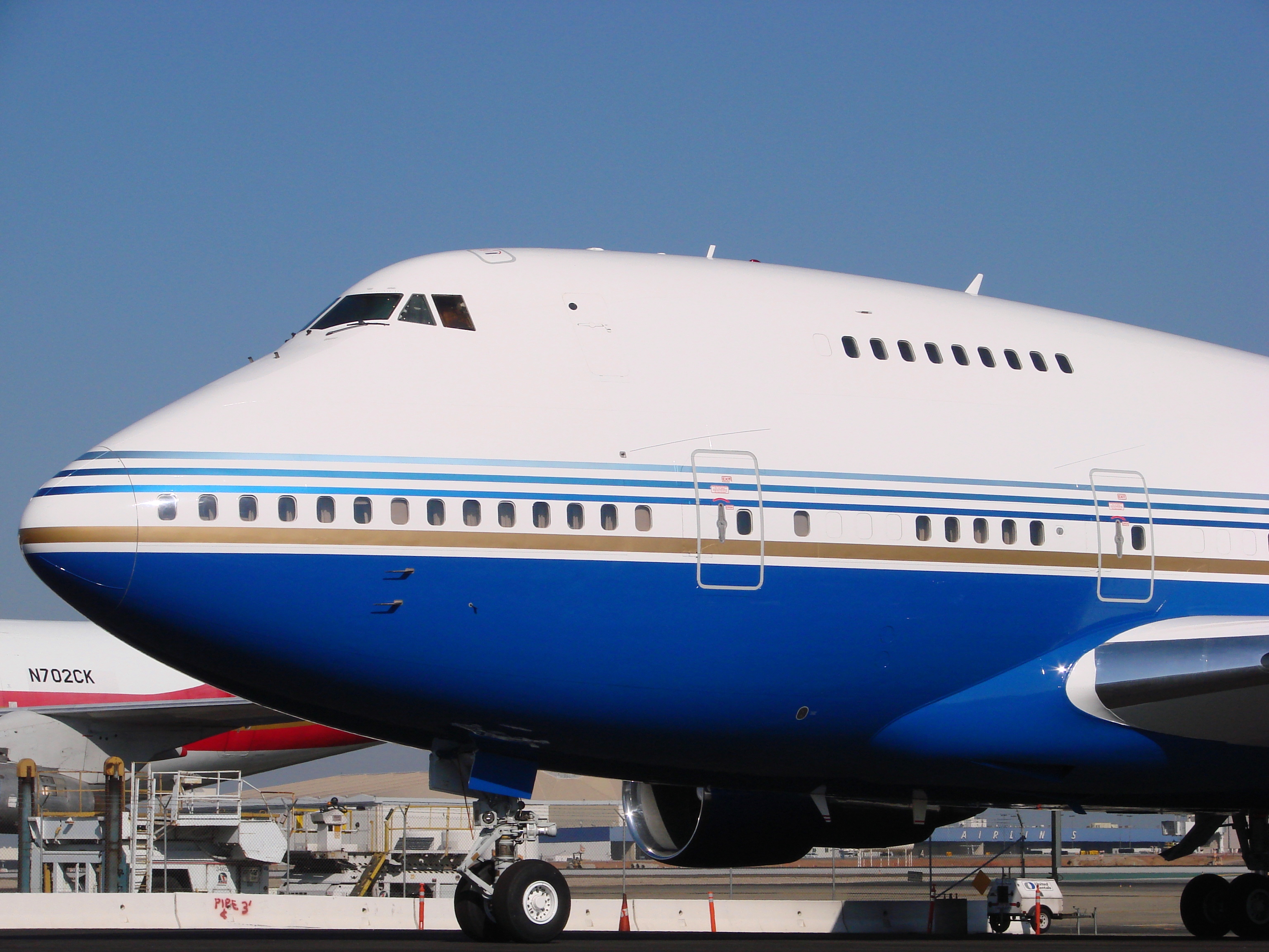 Boeing 747SP-21 aircraft profile