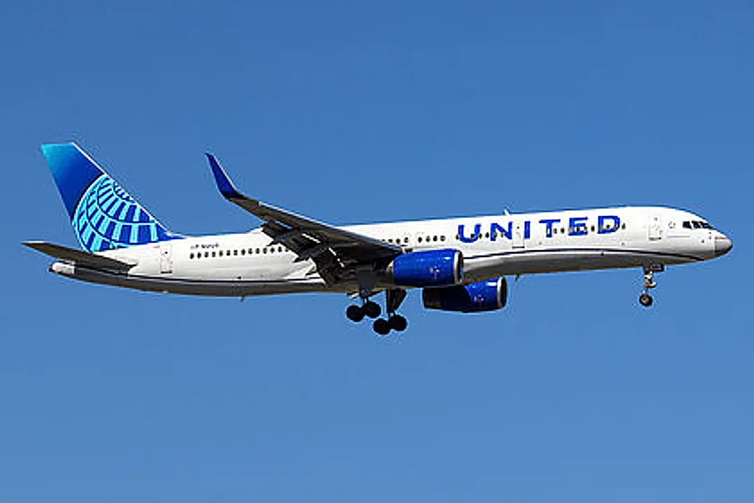 BOEING 757-224 aircraft profile