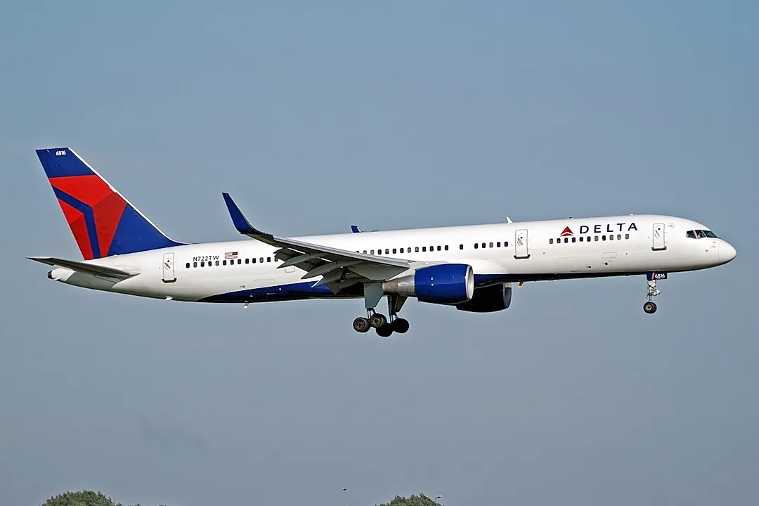 Boeing 757-231 (WL) aircraft profile
