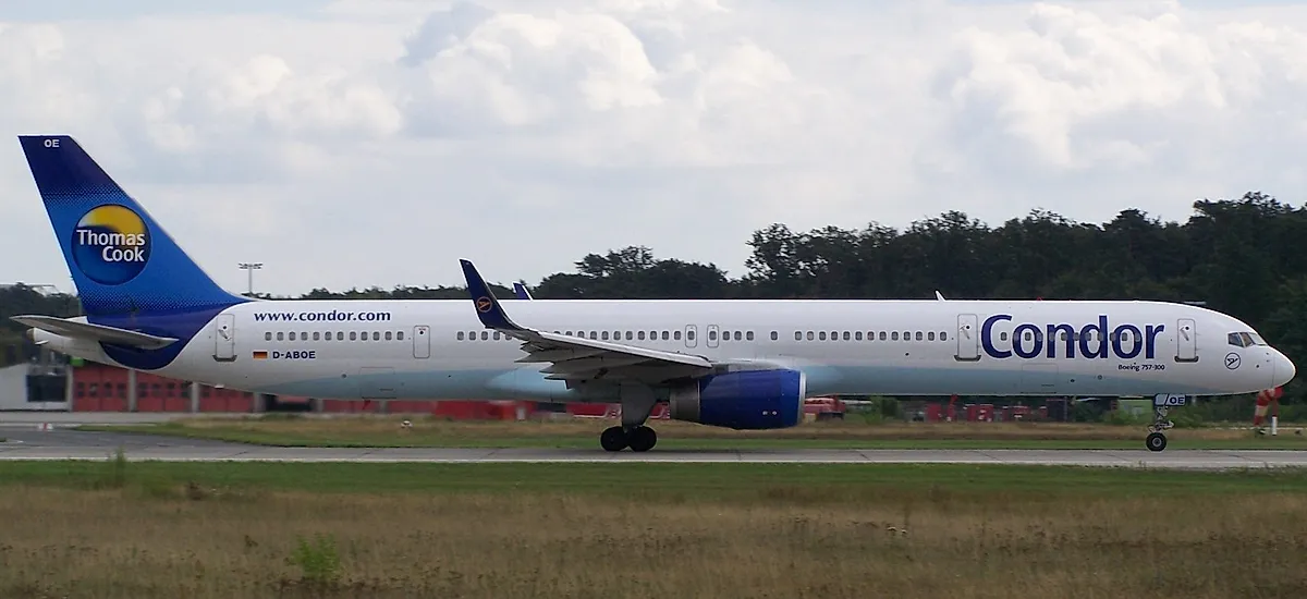 Boeing 757-330 aircraft profile