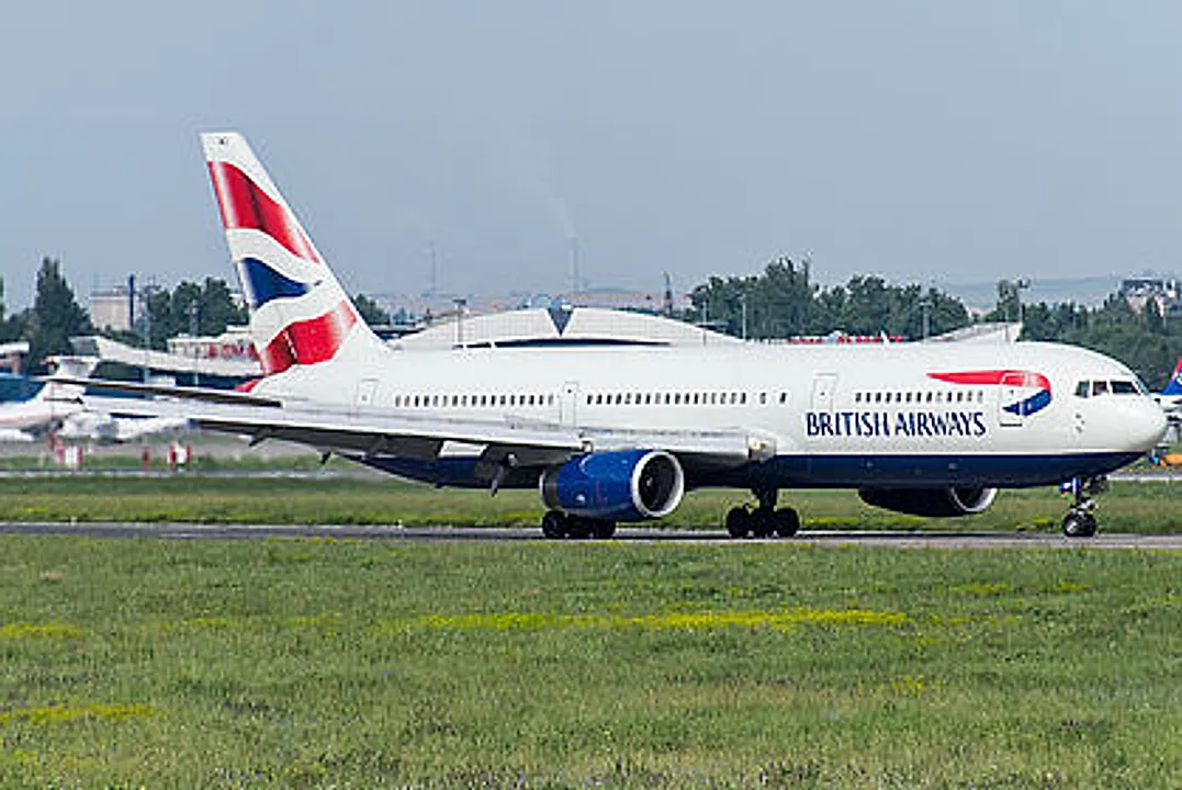 Boeing 767-336ER aircraft profile