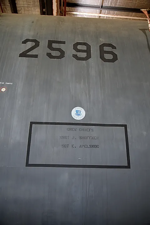 BOEING B-52 aircraft profile