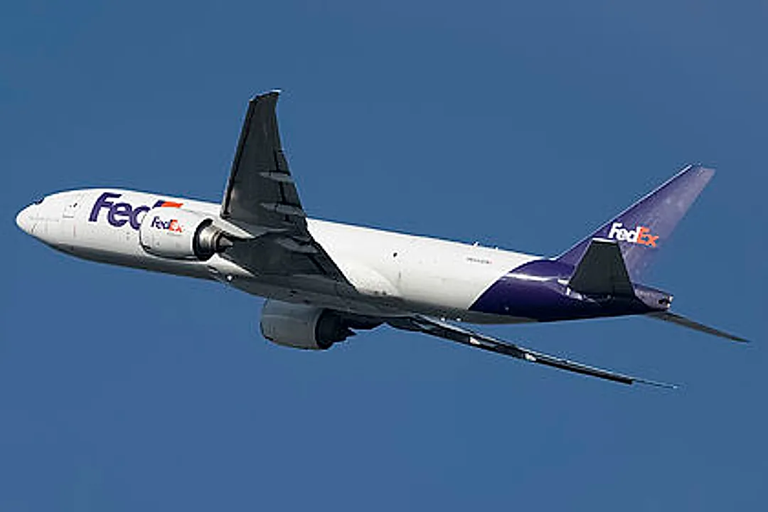 BOEING CO 777-FS2 aircraft profile