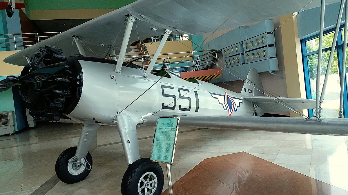 BOEING PT-13D aircraft profile