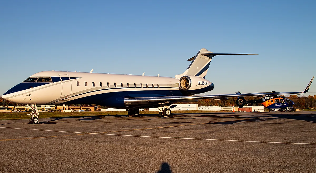 Bombardier BD-700-1A10 aircraft profile