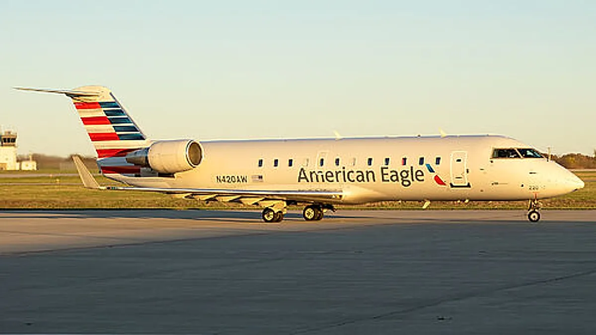 Bombardier CRJ-200LR aircraft profile