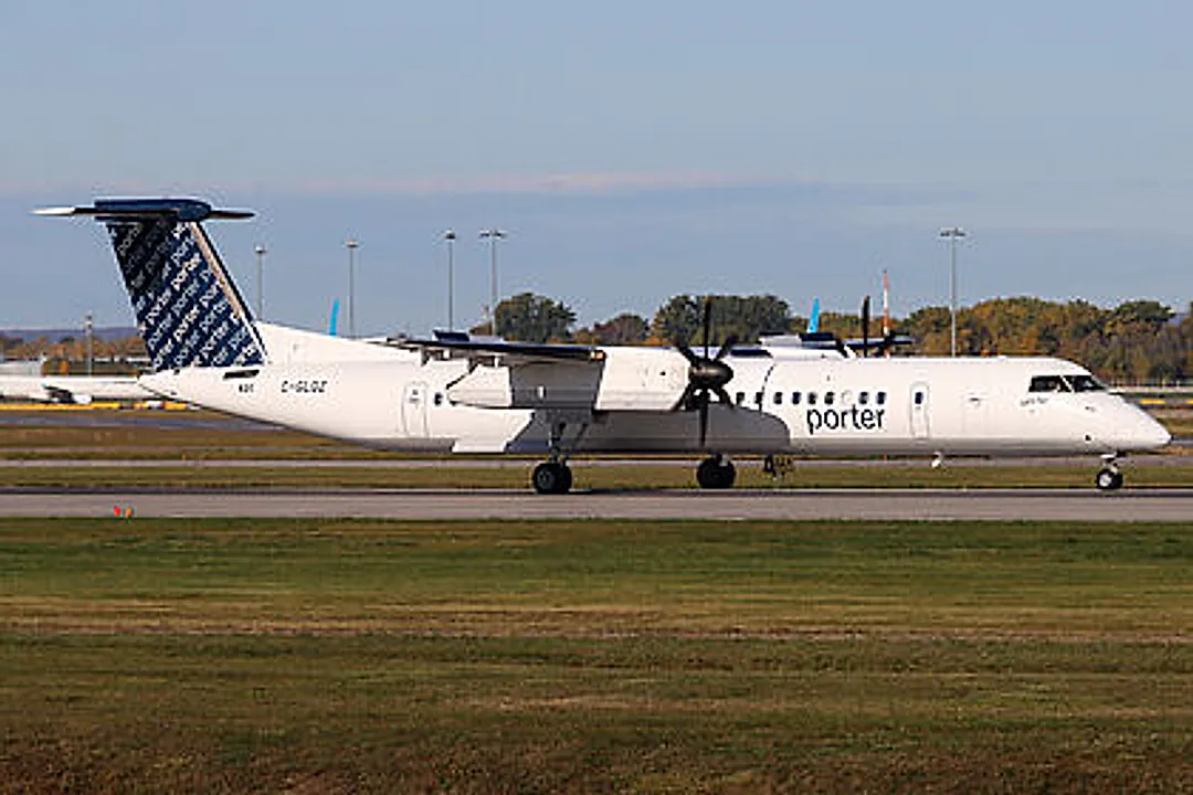 Bombardier DHC-8-402Q Dash 8 aircraft profile