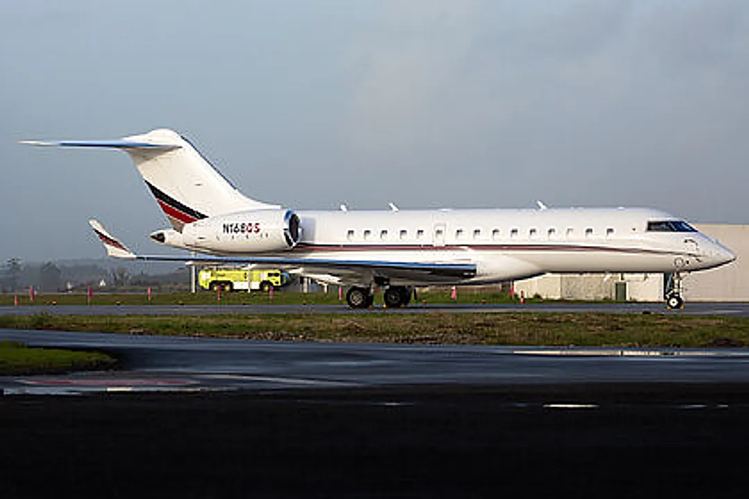BOMBARDIER INC BD-700-1A10 aircraft profile