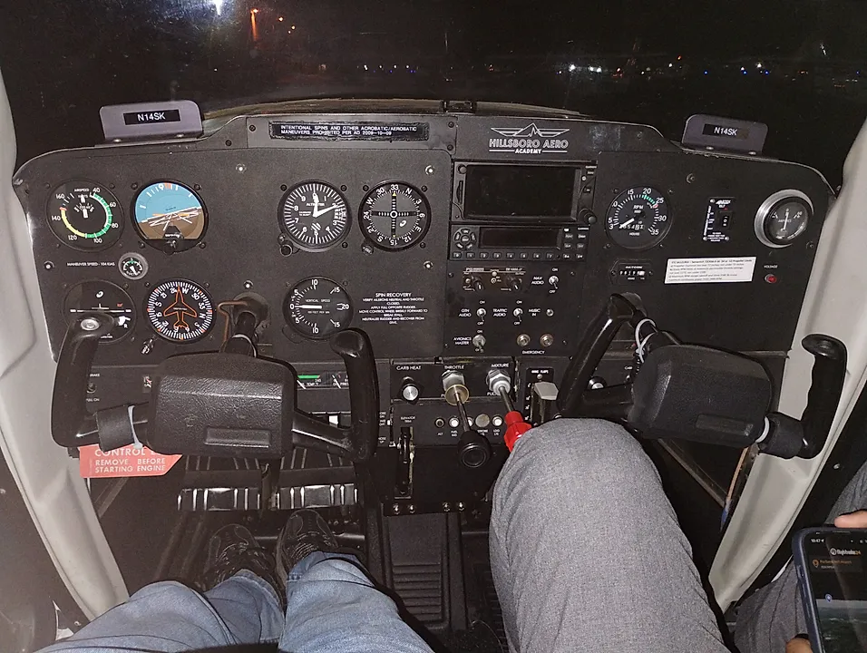 CESSNA 152 profile