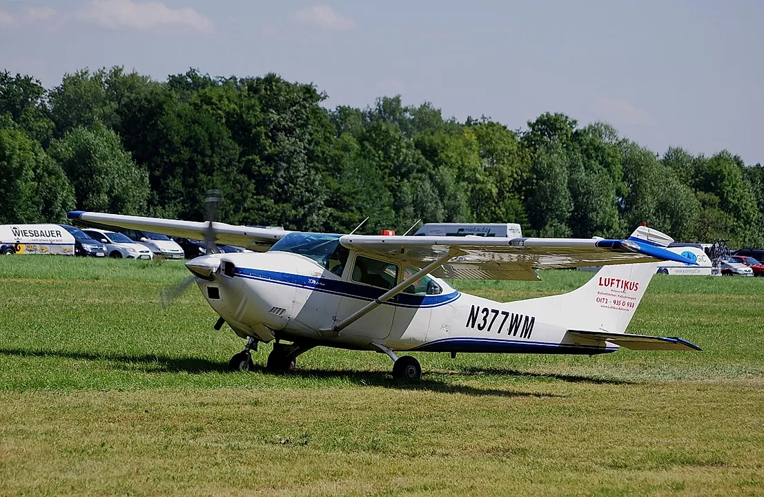 Cessna 182A generated aircraft profile