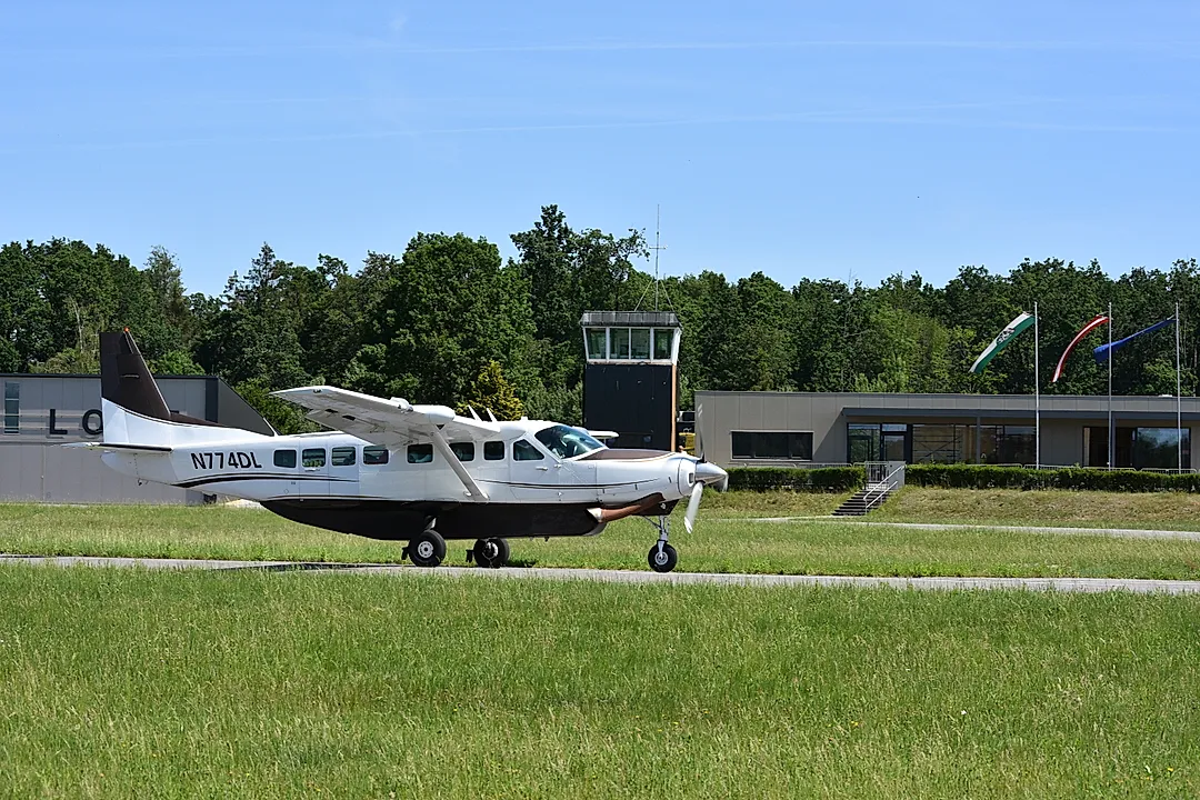 Cessna 208 Caravan aircraft profile