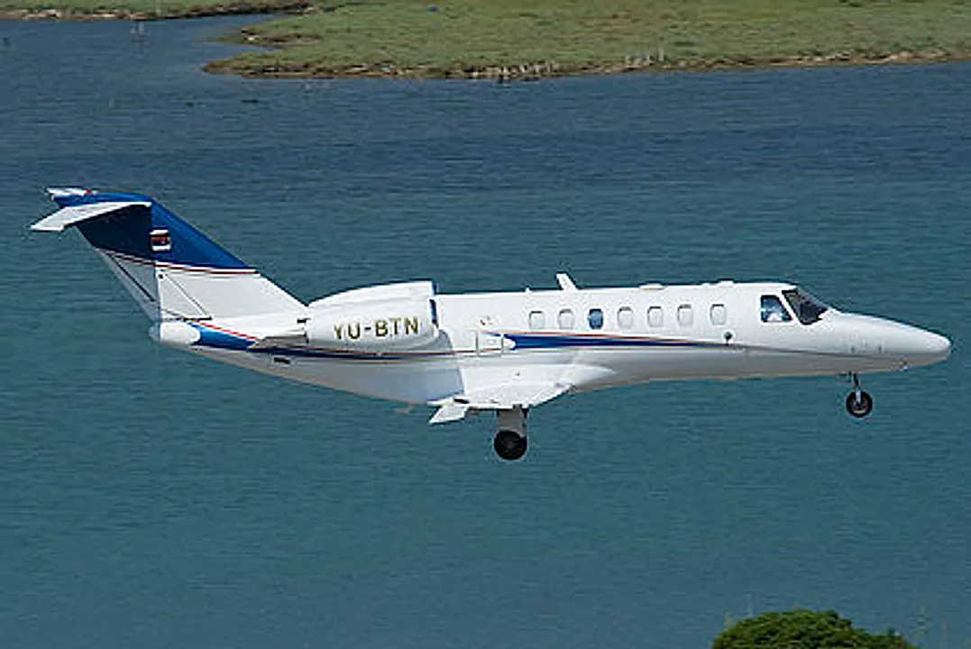 CESSNA C525B aircraft profile