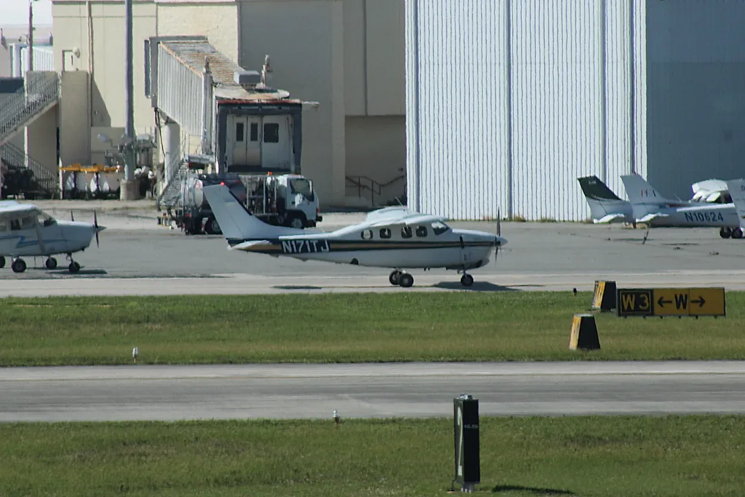 CESSNA P210N generated aircraft profile