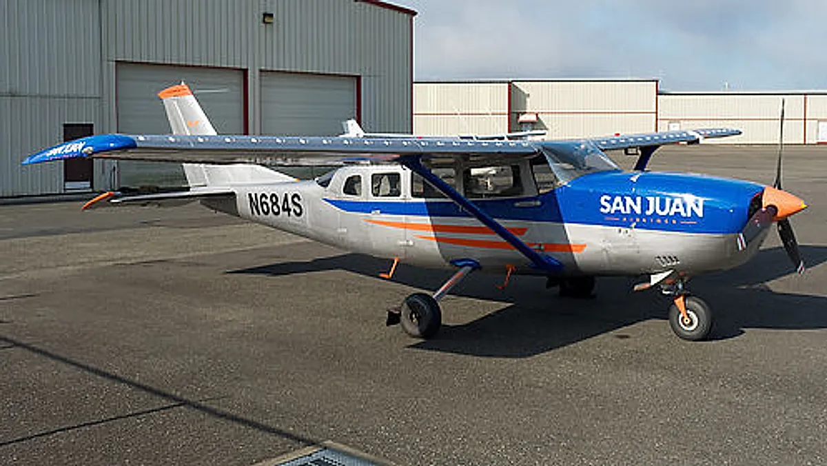 CESSNA T207 aircraft profile