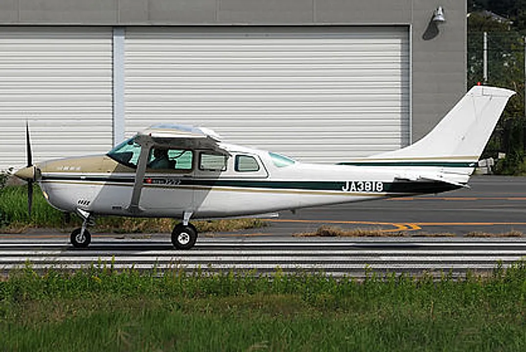 Cessna TU 206G aircraft profile