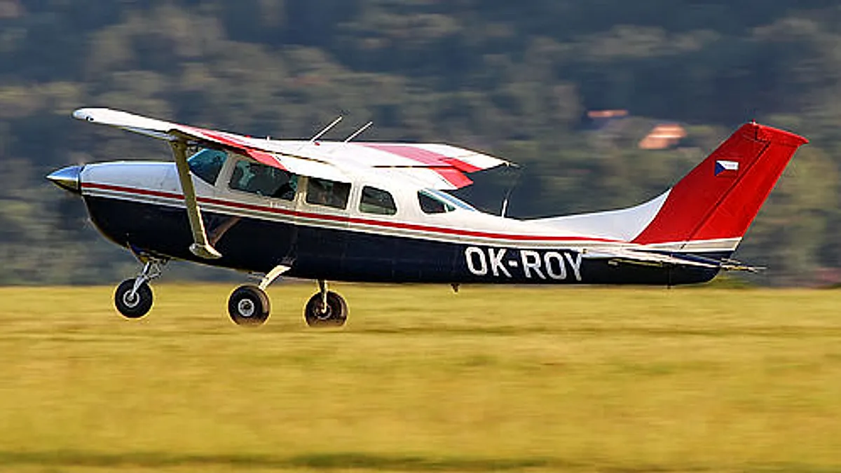 CESSNA TU206G aircraft profile