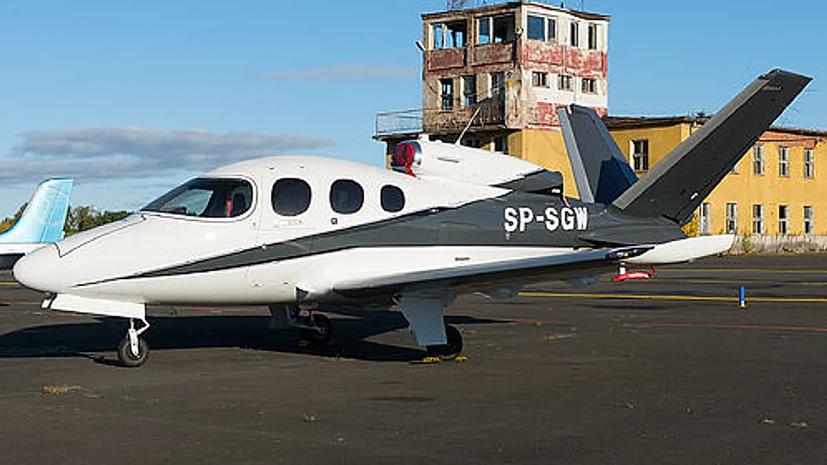 CIRRUS SF50 aircraft profile