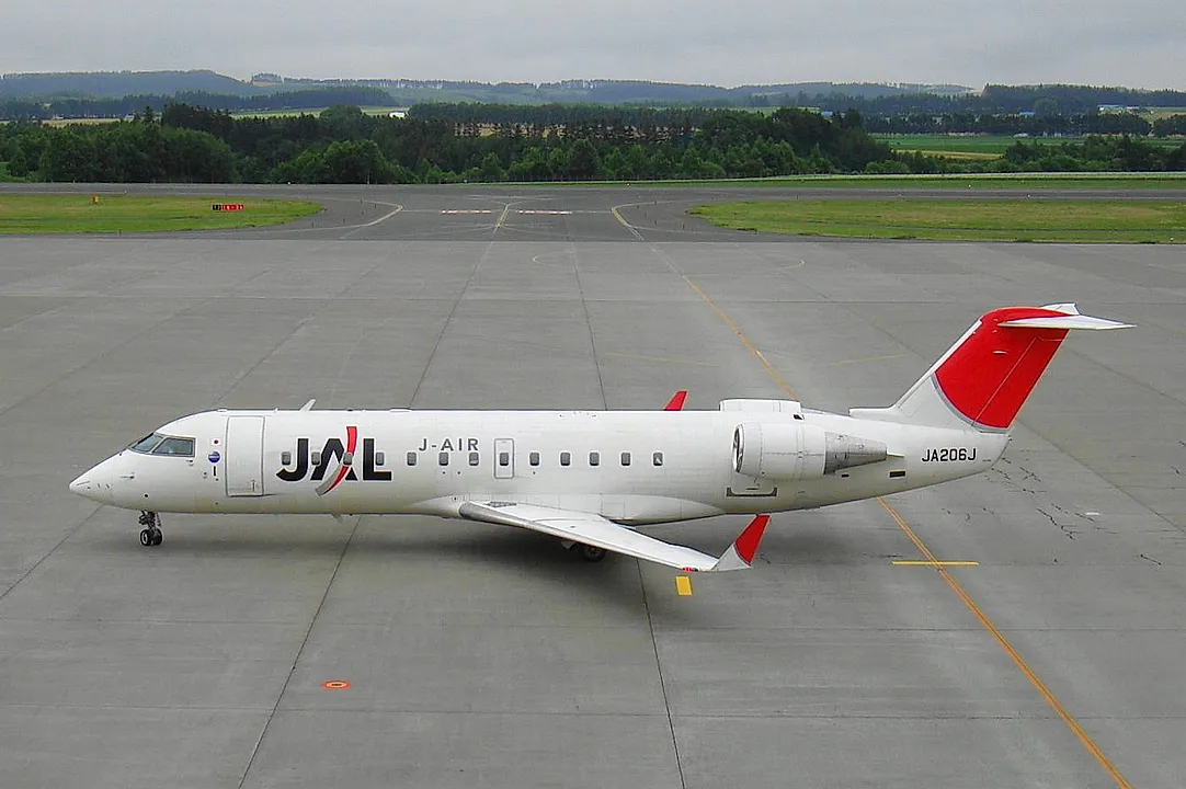 CRJ200 aircraft profile