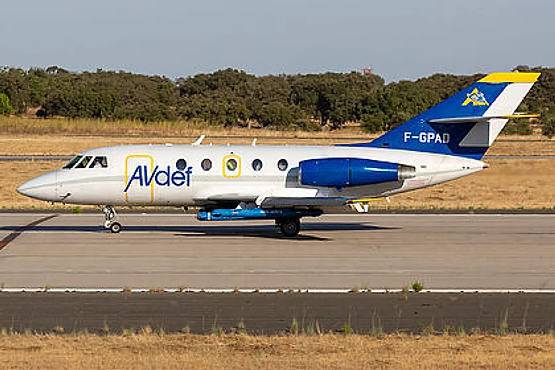 DASSAULT Falcon 20E-5 aircraft profile