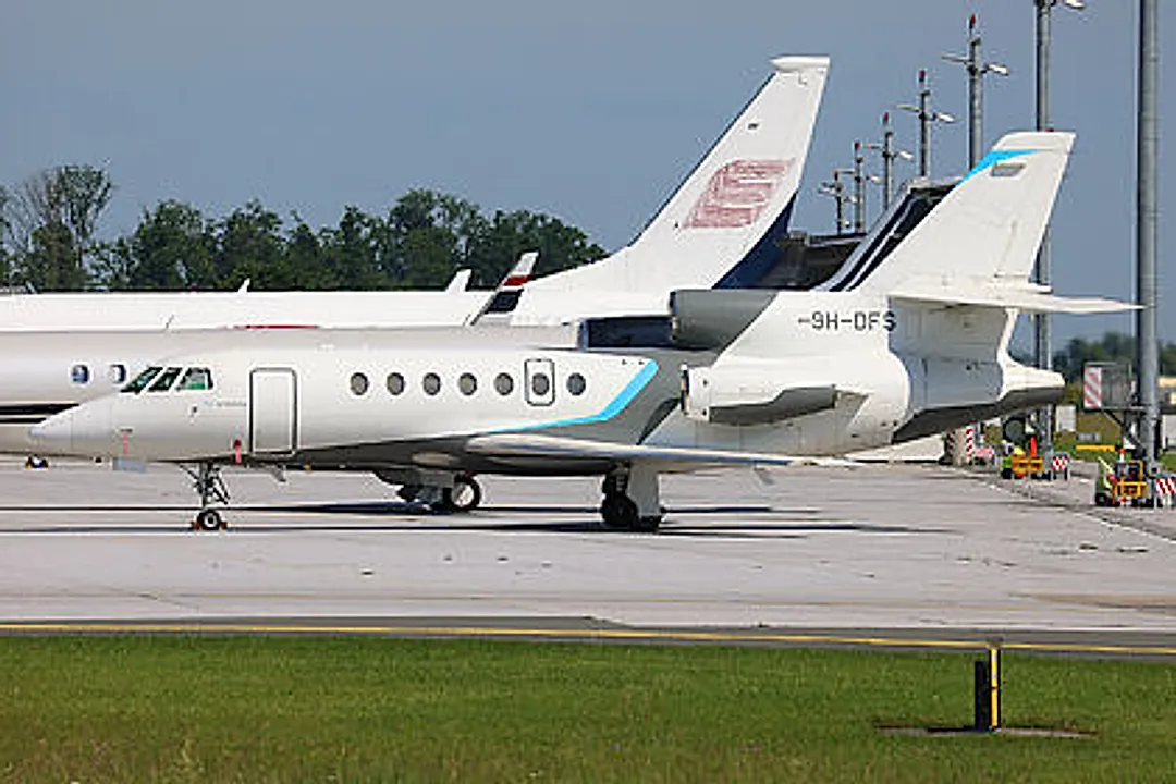 Dassault Falcon 50 aircraft profile