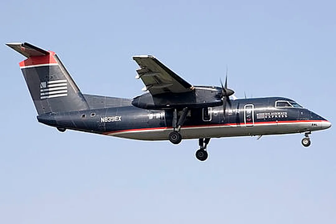 de Havilland Canada DHC-8-102A aircraft profile