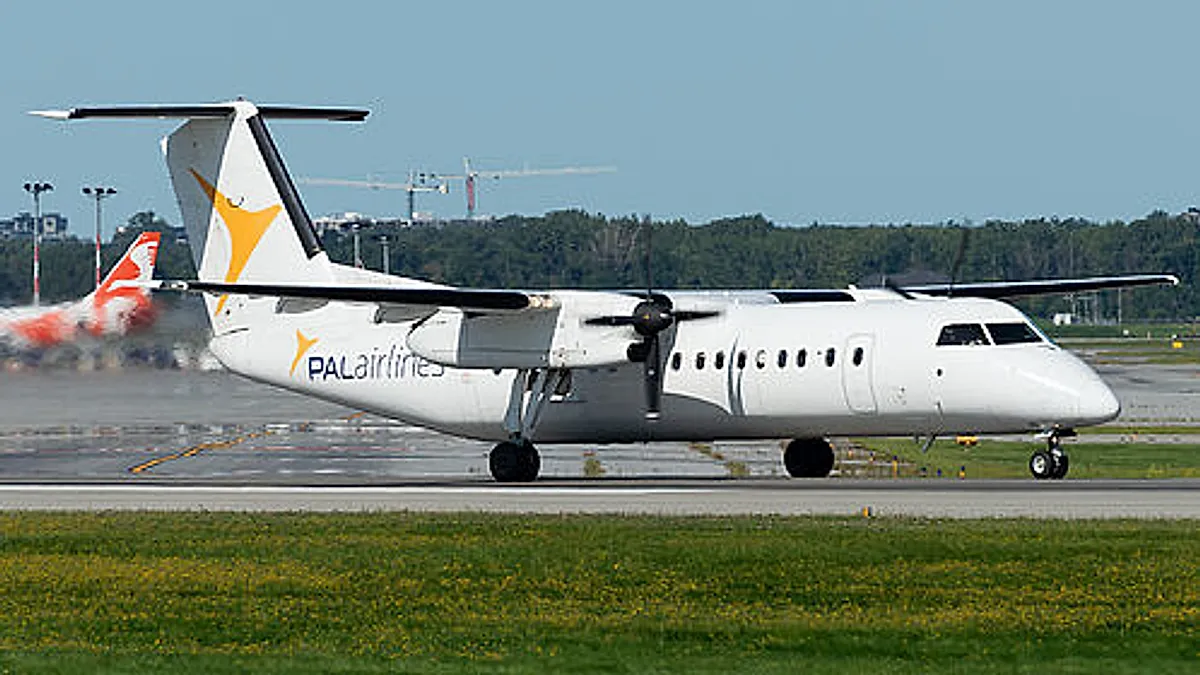 de Havilland Canada DHC-8-315Q Dash 8 aircraft profile