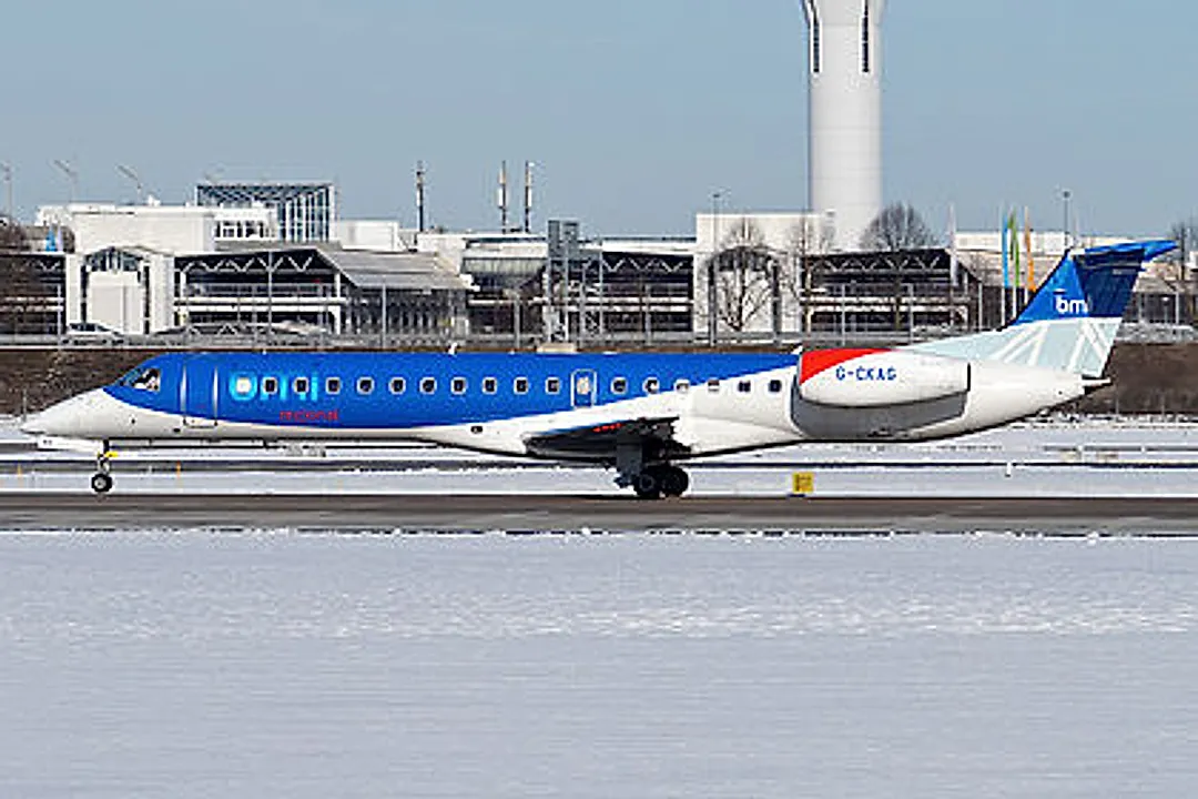 Embraer EMB-145EP (ERJ-145EP) aircraft profile