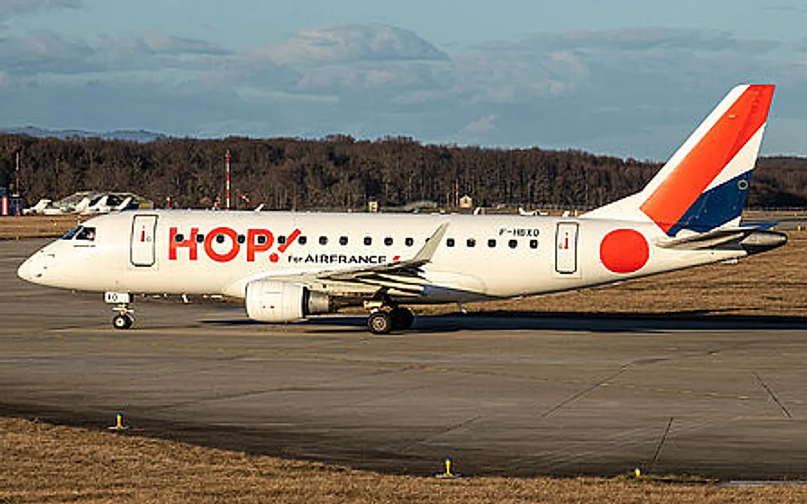 Embraer ERJ-170LR aircraft profile